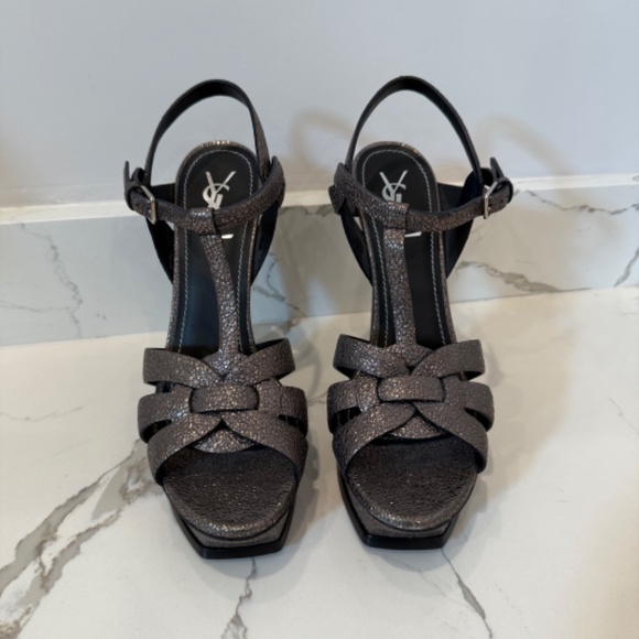 YSL Tribute Gunmetal Metallic, Pebbled Leather Platform Pumps, Size 41 1/2 - Picture 3 of 6